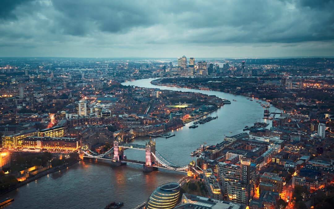 The Indispensable Role of London Notary Publics: Navigating the Legal Landscape