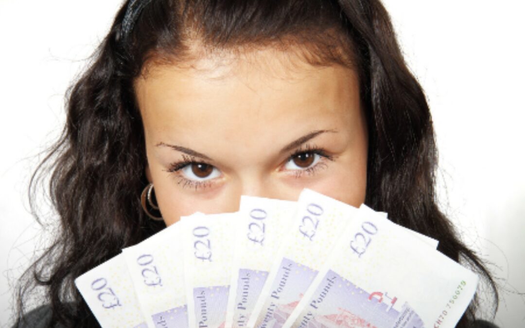 How are Notary Public fees in London set?